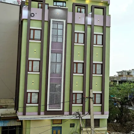 Gehlot Paradise Hotel