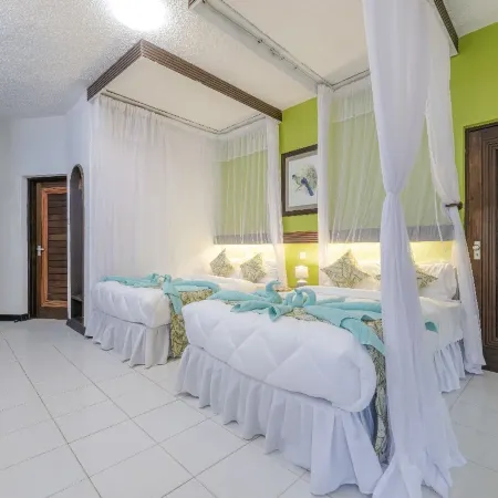 Safari Beach Hotel