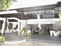 Baantalay Thungwualaen Hotels in Pathio District