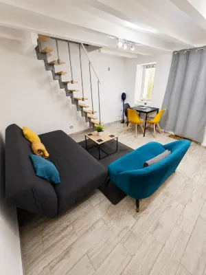 35 m² duplex 8 min walk to Montluçon train station - 2 tähden