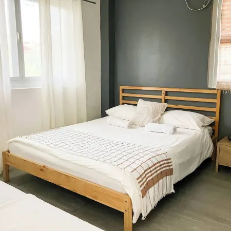 2BR laid back apartment, near beach