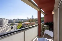Home Out Marques Suites - Pensionaatit