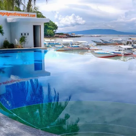 Angelyn's Dive Resort Отели рядом с достопримечательностью «Водопад Тамарау»