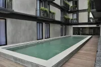 Park 5 Simatupang - Infinity Pools