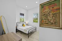 Pineapple Paradise 1 13 min to Beach Fire Pit - Boutique