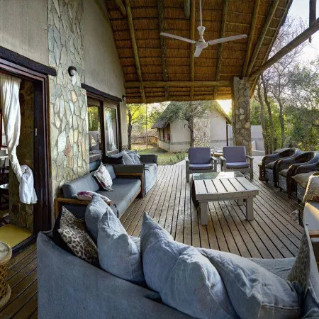 Leopard's Lair Bush Lodge