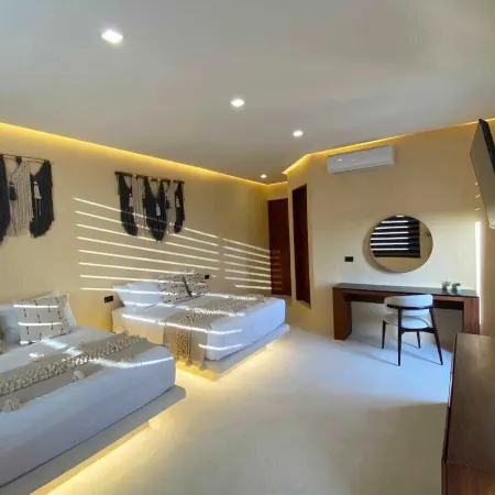 Ananda Hotel Boutique