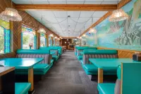 Stoke Hotel SureStay Collection by Best Western - Мотели