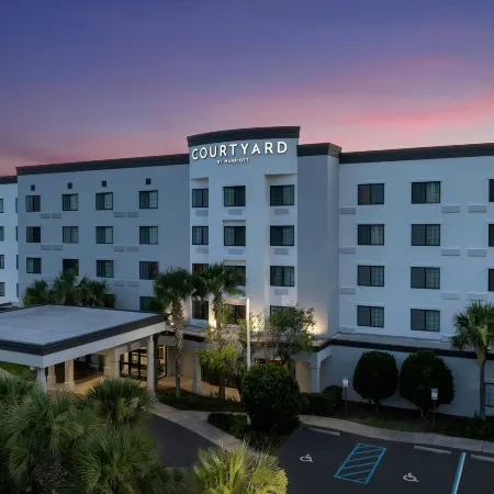 Courtyard Pensacola Downtown