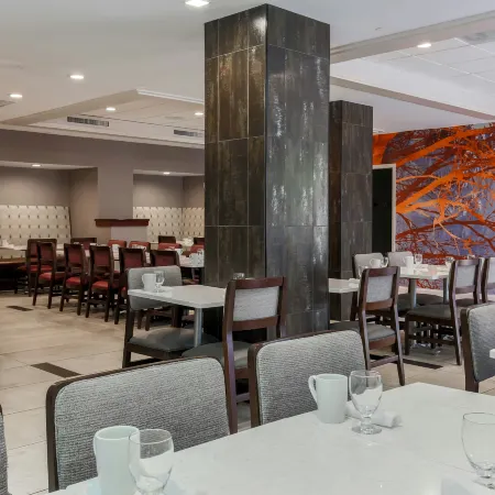 DoubleTree by Hilton Atlanta Airport