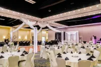 Hilton Garden Inn Fargo - Pet Friendly