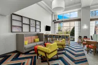 Hampton Inn & Suites Charlotte-Airport - 2 stelle