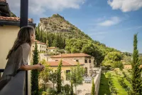 Euphoria Retreat - Romantic