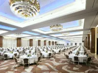 DoubleTree by Hilton Hotel & Conference Centre Warsaw Hotels near Poster Museum