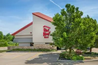 Red Roof Inn Erie - I-90 - Motels