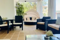 2 Bed Flat-Sleeps 4-Pets-Parking-Marina Duquesa - Swimmingpools