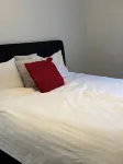 2 Bedrooms Flat at Train Station - Apartments