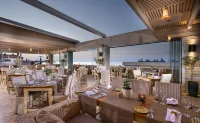 Cactus Royal Spa & Resort - Pet Friendly