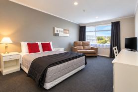 Champers Motor Inn