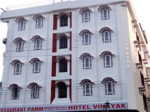 Hotel Vinayak & Restaurant Pamm