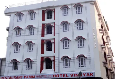 Hotel Vinayak & Restaurant Pamm