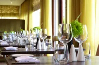 Aubrey Park Hotel - breakfast