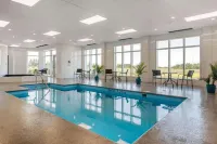 Quality Inn & Suites - С бассейном
