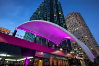 Fort Pontchartrain Detroit, a Wyndham Hotel فنادق في ديترويت