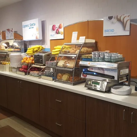 Holiday Inn Express & Suites FREMONT - MILPITAS CENTRAL by IHG