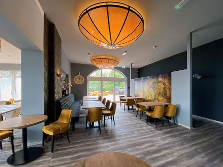 Weserschlösschen Nordenham Отели в г. Норденхам