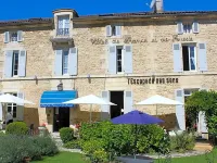 Hôtel de France et de Russie Hotel di Champagnac-de-Belair