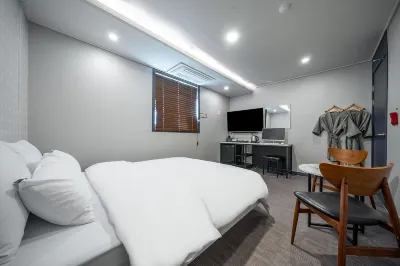 坡州奉吉川Ace飯店 Gungho附近的飯店