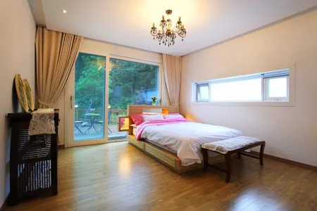 Yangpyeong Tasha's Forest Pension Отели рядом со станцией Yongmun Station