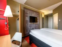 Ibis Amsterdam Centre Hoteles cerca de Mercado Noordermarkt