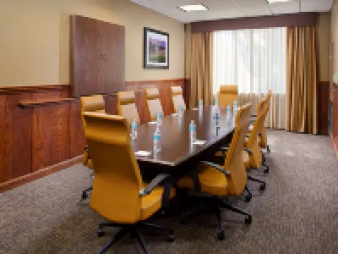 ハンプトン イン & スイーツ パームデール パームデールのホテル