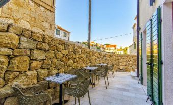 Hostel Dvor