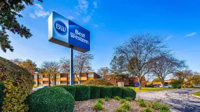 Best Western Prairie Inn  Conference Center Hotels in Galesburg