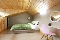 Suncheon Pension Pumpkin Pension Отели рядом с достопримечательностью «Suncheon Bay Ecological Park»
