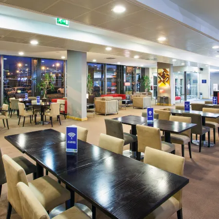 Holiday Inn Express LISBON - OEIRAS by IHG