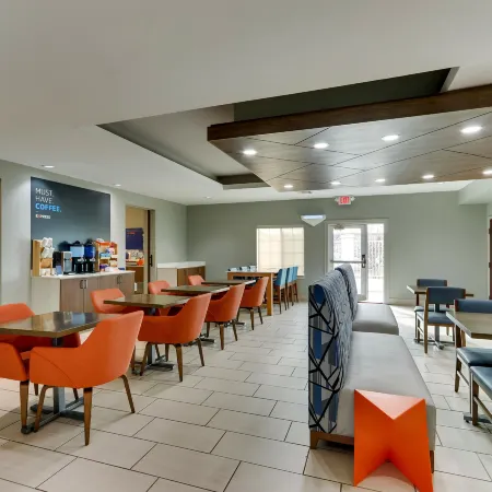 Holiday Inn Express & Suites ARDMORE by IHG