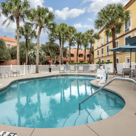 Holiday Inn Express & Suites THE VILLAGES by IHG