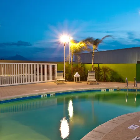 Holiday Inn Express & Suites MONTERREY AEROPUERTO by IHG
