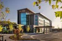 DoubleTree by Hilton Auckland Karaka Các khách sạn gần Possum Bourne Retirement Village