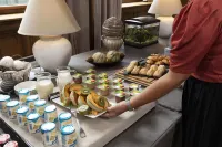 The Originals Boutique, Hôtel de la Balance, Montbéliard - breakfast