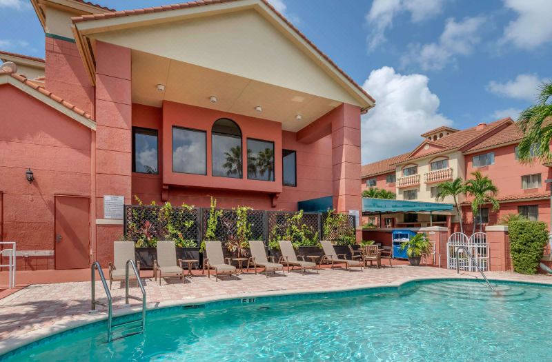 Best Western Plus Palm Beach Gardens Hotel Suites and Conference Ct photo 3