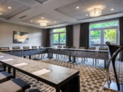 Hampton Inn & Suites Bridgewater Hotels in Bridgewater