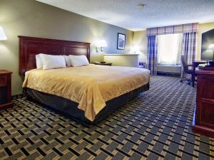 Quality Inn Moore - Oklahoma City