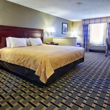 Quality Inn Moore - Oklahoma City