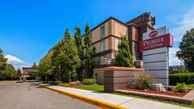 Best Western Premier Toronto Airport Carlingview Hotel Hotels in Toronto