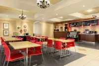 Days Inn by Wyndham Niagara Falls Centre St. by the Falls Hotels in Niagara Falls
